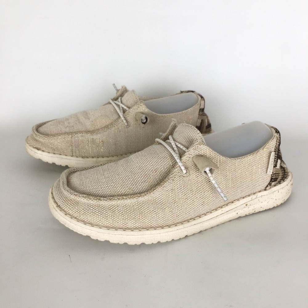 Hey Dude Wendy Canvas Shoes Neutral Cream Gold Threading Women’s Size 6 Boho